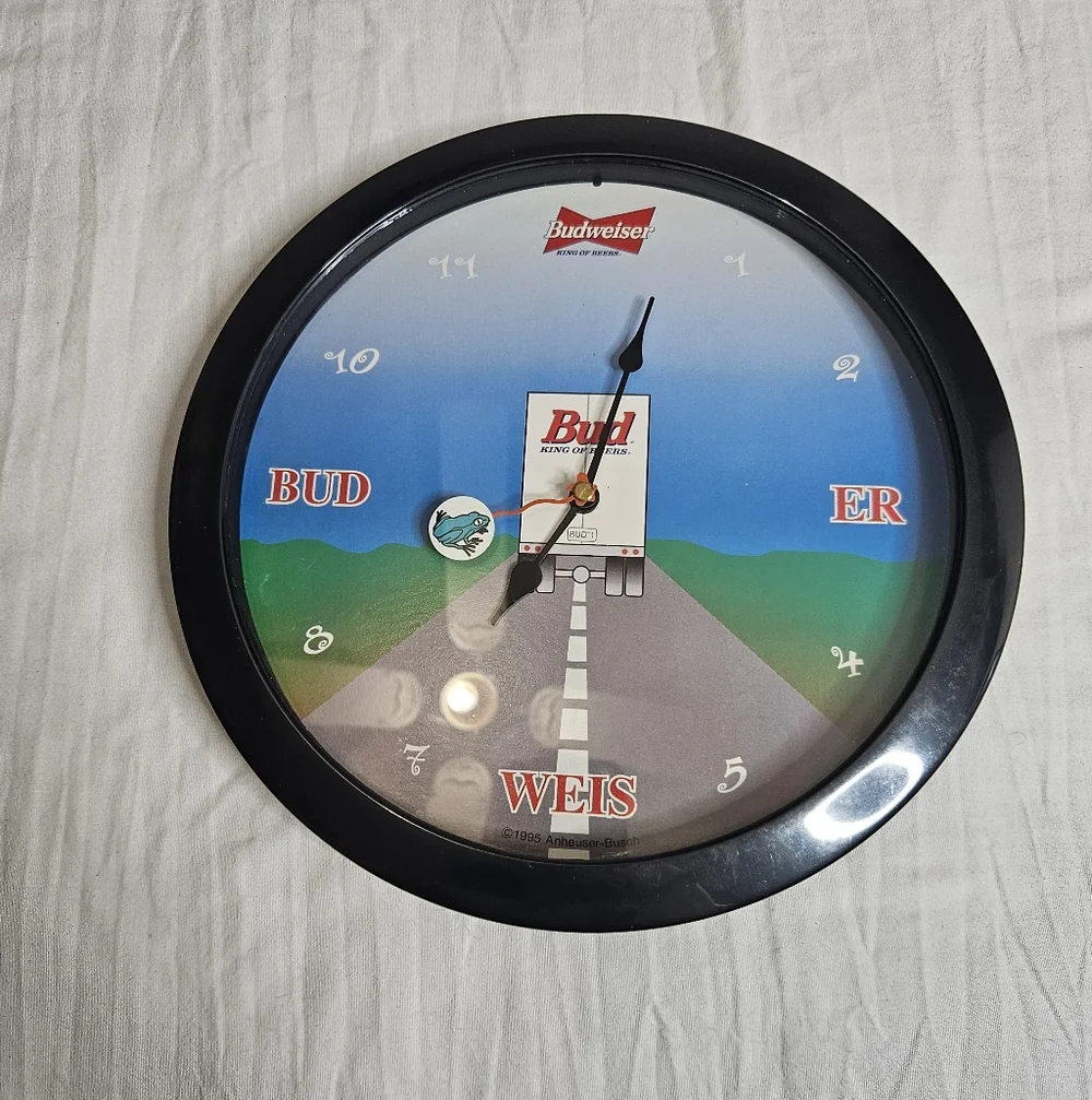 1995 Budweiser Wall Clock Featuring The